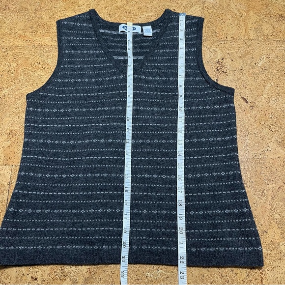 Old Navy 100% Lambswool V-Neck Sweater Vest In Charcoal Gray & White Sz L - Picture 9 of 12